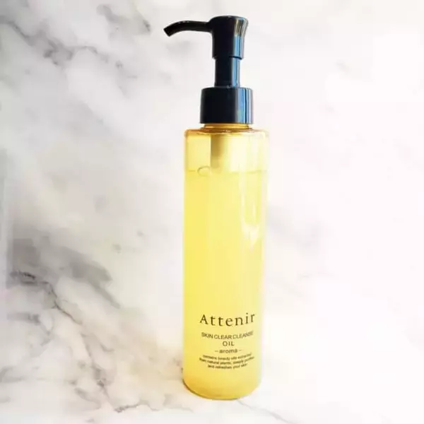 【クレンジング・リップ・パウダー】物価高でも“買ってよかった”。大人肌の悩みに寄り添う名品コスメ３選