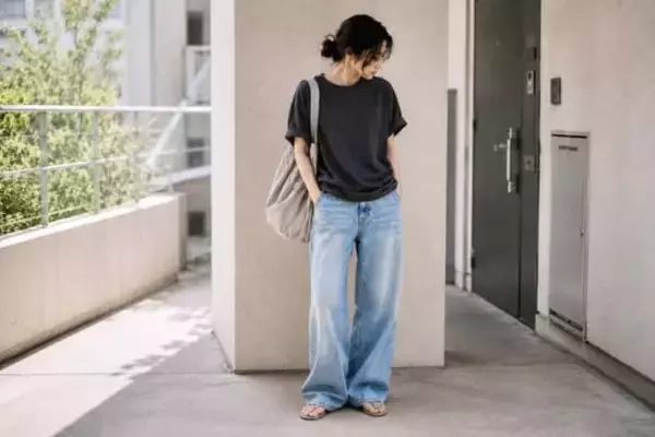 「【40代・50代】ラクな服が野暮見えの原因？大人カジュアルが“無難”になる原因」の画像