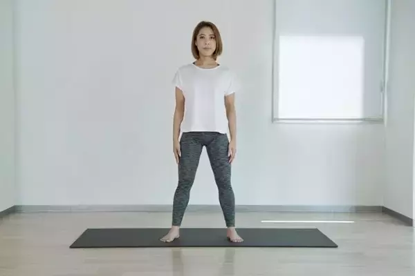 「いつの間にかお腹が引き締まっていく。１日１分【骨盤の歪みを整える】簡単習慣」の画像