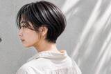「暗髪ショート or 透け感ショート、2026初夏に今っぽく見えるのはどっち？」の画像1
