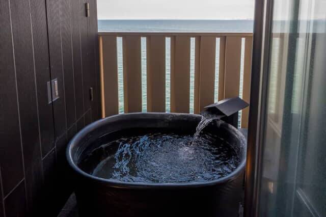 日本有数の温泉と絶景の海。全室オーシャンビューの【界 別府】でご当地ステイをとことん楽しむ