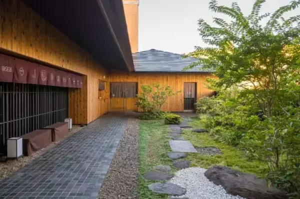 「日本有数の温泉と絶景の海。全室オーシャンビューの【界 別府】でご当地ステイをとことん楽しむ」の画像