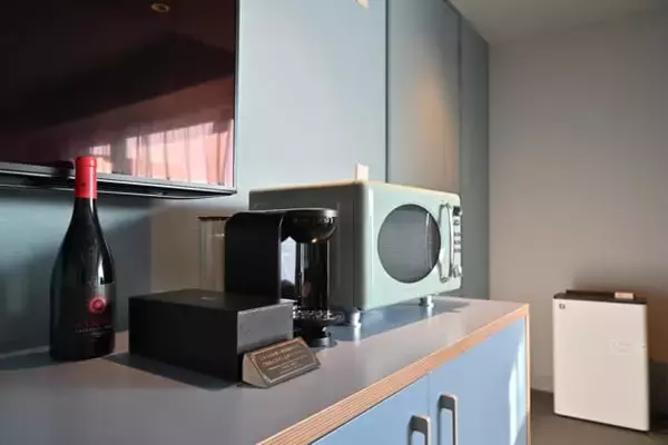 「サウナもバーベキューも。【ベッセルイン高田馬場駅前】スイートルームで東京ステイを満喫」の画像