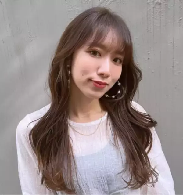 ナチュラルな透明感を演出。好感度アップにつながる【大人のきれいめヘア】