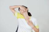 「顔が大きく見える原因は“あご下”に。１日１セット【胸骨舌骨筋をゆるめる】小顔ストレッチ」の画像3