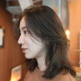 「白髪も重た見えも同時に解決！大人を若々しく見せる【似合わせヘアカラー】最新ガイド」の画像1