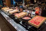 「カニ、エビ、マグロ、金目鯛も。【大江戸温泉物語Premium 白浜彩朝楽】で豪華すぎるバイキングを満喫」の画像4