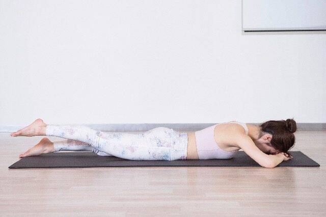 【40代以降】下半身が変わらない原因は“使い方ズレ”。寝たまま整えるヒップアップ習慣