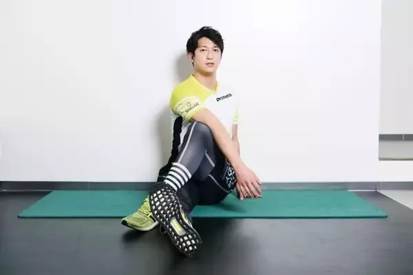 「腰周りの贅肉対策に。１日１分【ウエストのくびれキープに役立つ】簡単ストレッチ」の画像