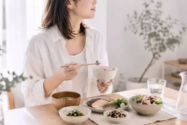 【３ヶ月で−２kg】食事を減らすだけじゃ続かなかった。体が軽くなった“生活習慣の整え方”