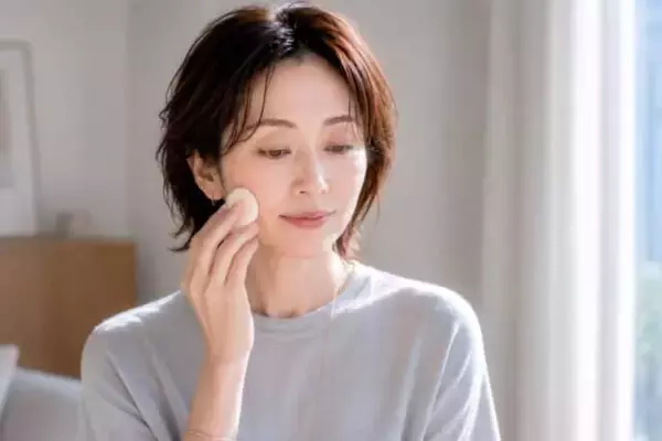 【40代・50代】今っぽい顔を作るカギは“仕上げのひと手間”。夏メイクを格上げする３つのポイント