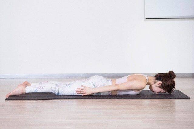 呼吸が浅い人ほど試してほしい。１日10回【背中の筋肉＆体幹を丸ごと鍛える】簡単エクササイズ