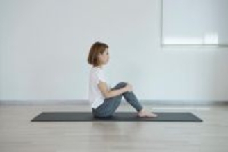 脇腹の贅肉落としに効果的。１日１セット【腰周りにくびれを取り戻す】簡単習慣