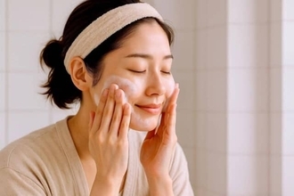 なぜ“冬の大人肌”は突然ゆらぐ？ストレスが肌に出る理由＆今日からできる「整えスキンケア」