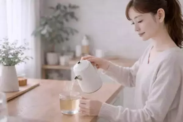 「年始に差がつく“大人の肌仕込み”。１週間でゆらぎを整える「スキンケア習慣」」の画像