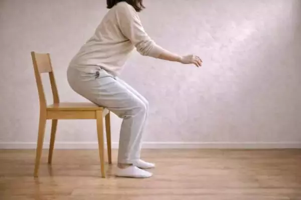 「階段がつらいと感じたら。40代以降の“膝まわり”に起きる変化と整え方」の画像