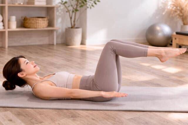 腰まわりのラインが変わっていく。１日５セットで“頑固な贅肉にアプローチ”する簡単ピラティス習慣