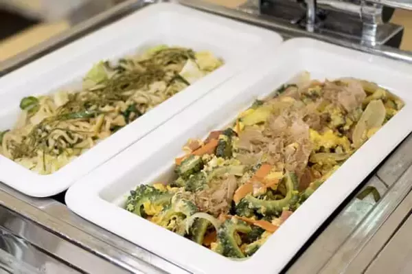 「沖縄グルメや宮古島の郷土料理をそろえる朝食ビュッフェ。【宮古島来間リゾート シーウッドホテル】」の画像