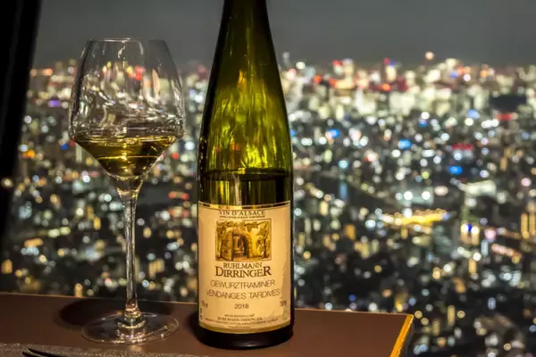 「究極の非日常感を味わう。地上345m【東京スカイツリー(R)】でいただく絶品フレンチディナー」の画像