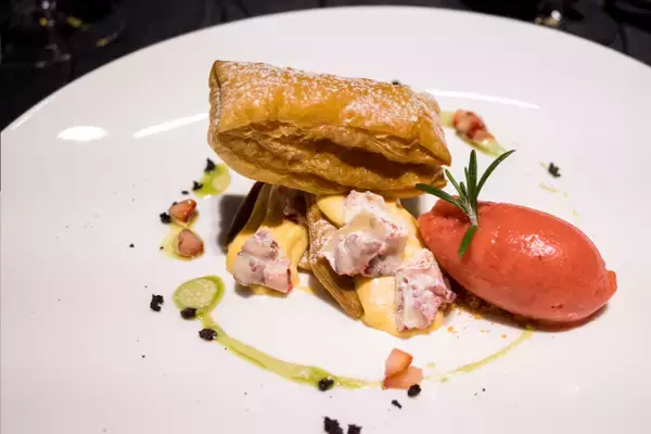 「究極の非日常感を味わう。地上345m【東京スカイツリー(R)】でいただく絶品フレンチディナー」の画像