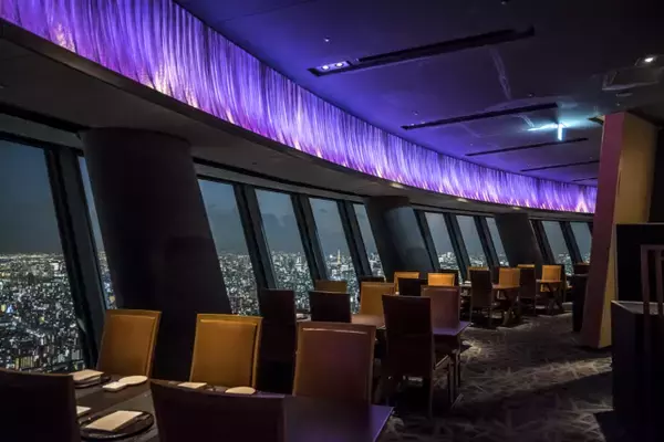 「究極の非日常感を味わう。地上345m【東京スカイツリー(R)】でいただく絶品フレンチディナー」の画像