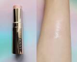 「くすみも疲れ顔も瞬時にリセット！大人の肌を多幸感で満たす「カラー補整コスメ」３選」の画像3