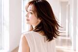 「髪にはツヤがあるのにアカ抜けない？大人世代が見直したい“毛先の仕上げ方”」の画像1