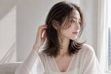 「レイヤーあり vs なし、2026春夏に若見えするのはどっち？大人ヘアの正解バランス」の画像1
