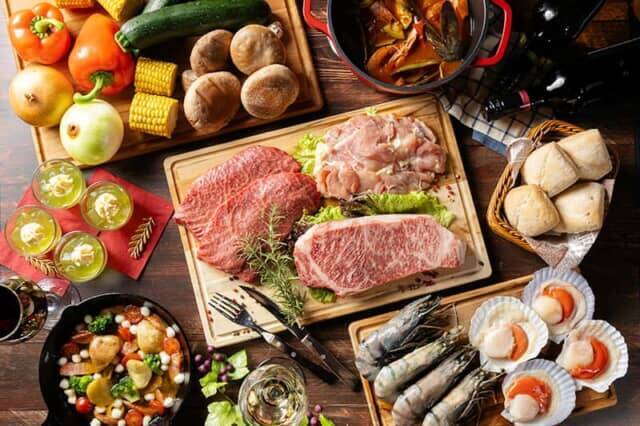 全棟が富士山ビュー＆絶景サウナも魅力。【グランピングB＆V 富⼠⼭河⼝湖】は驚くほど広いドッグランも