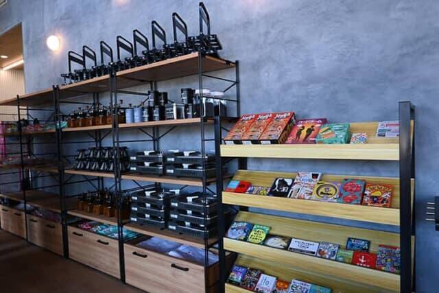 全棟が富士山ビュー＆絶景サウナも魅力。【グランピングB＆V 富⼠⼭河⼝湖】は驚くほど広いドッグランも