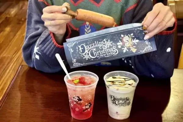 「【2024ディズニー・クリスマス】今だけしか食べられない！スペシャルメニュー＆可愛いフードスーベニアをチェック」の画像