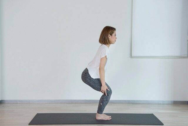 太もも・お尻に一気にアプローチ！１日１分【太りにくい下半身をつくる】簡単ポーズ