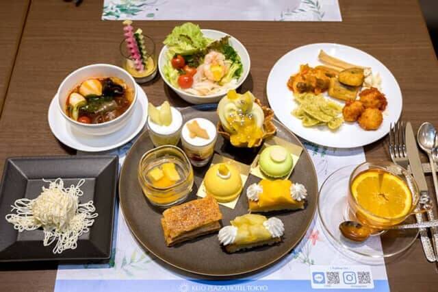 【東京】アフタヌーンティより絶対お得！桃やマンゴー、個性的なかき氷が食べ放題「夏のスイーツブッフェ」