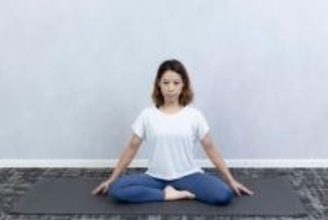 腰まわりが軽くなる。１日１回【お腹のくびれが目覚める】簡単“体側のばし”エクササイズ