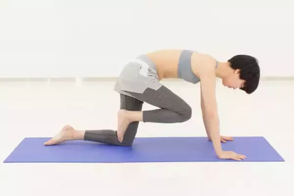 太ももが変わると若見えにつながる。１日10回【下半身のラインを整える】簡単エクササイズ