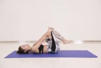 下半身太り、実は“筋肉のコリ”が原因!?１日１セット【脚長×小尻が叶う】簡単ストレッチ