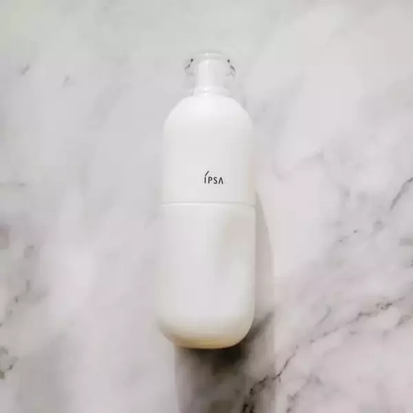 乾燥が止まらない冬肌に。美容ライターが厳選“しっとり”が続く「実力派化粧水」３選