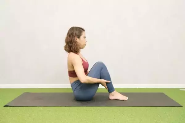 「お腹の巡りを上げることが鍵。１日１セット【ぽっこりお腹の解消につながる】簡単習慣」の画像