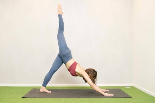 痩せにくいお腹＆下半身の引き締めに。１日１セット【体幹×股関節を整える】簡単ポーズ