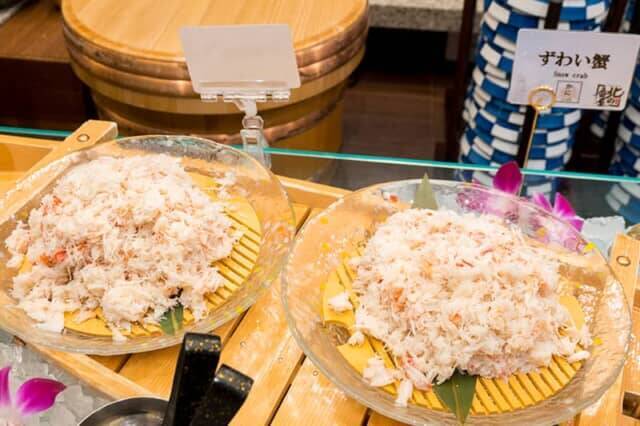 セルフで作れる海鮮丼や北海道グルメが盛りだくさん。【ラビスタ函館ベイANNEX】の朝食バイキングは満足感たっぷり