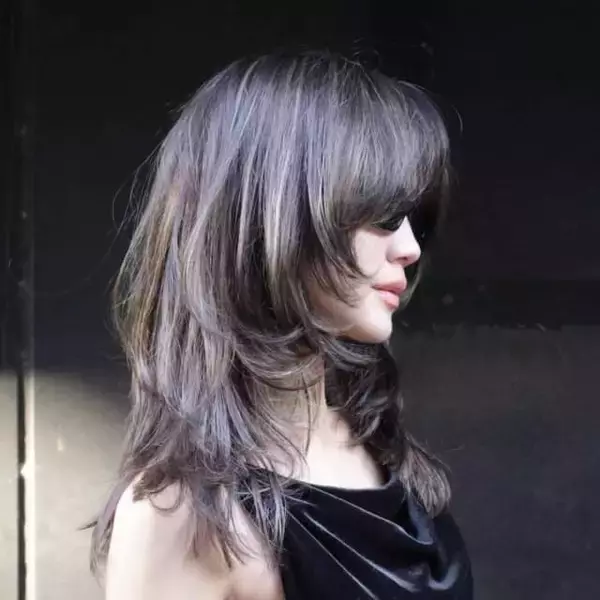 骨格から美しく。おしゃれで洗練された大人顔を演出する【最旬きれいめヘア】