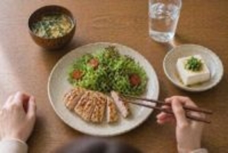 主食を控えるvsバランスで整える、やせやすいのはどっち？大人世代の食事の正解