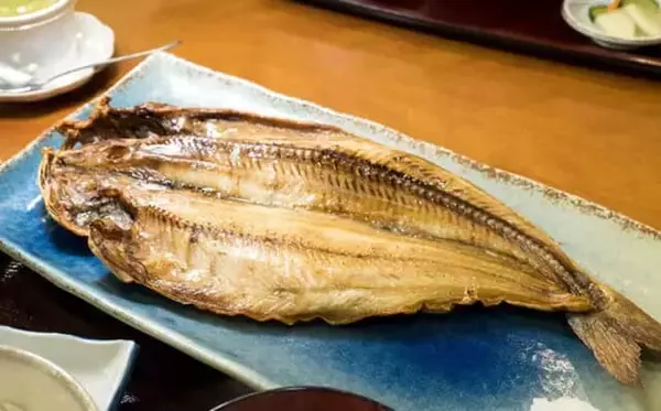 「函館朝市で朝ごはん。19店･約65種類以上から選べる【東急ステイ函館朝市 灯の湯】の朝食」の画像