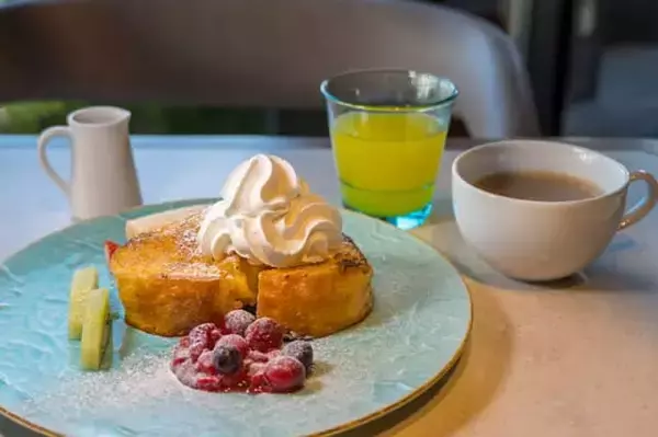 「都会の眺望とこだわりの味が染みわたる。【三井ガーデンホテル銀座築地】朝食ビュッフェ」の画像