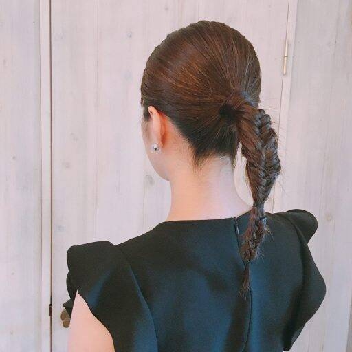 ポニーテールだけじゃない 濡れてもok 水辺に映える まとめ髪で夏を愉しんで 18年7月27日 エキサイトニュース