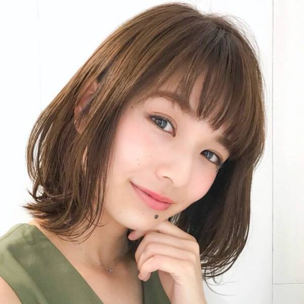 スタイリング ヘアアレンジがカギ 暑さを乗り切るミディアム ロングの大人感スタイル集 18年8月3日 エキサイトニュース