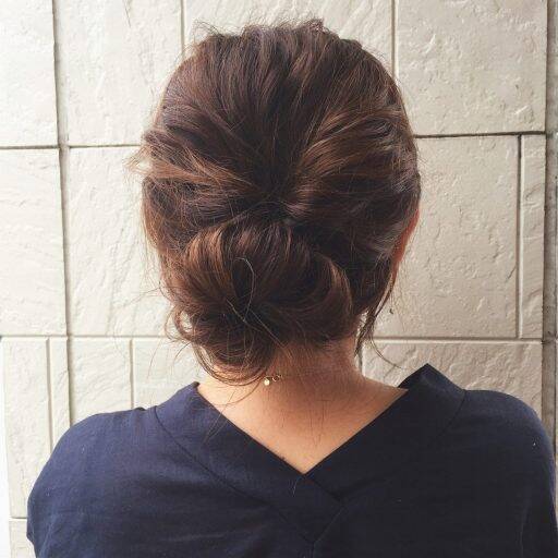 簡単 くるりんぱ を応用するだけ 夏のまとめ髪を格上げするヘアアレンジテクを 18年8月1日 エキサイトニュース