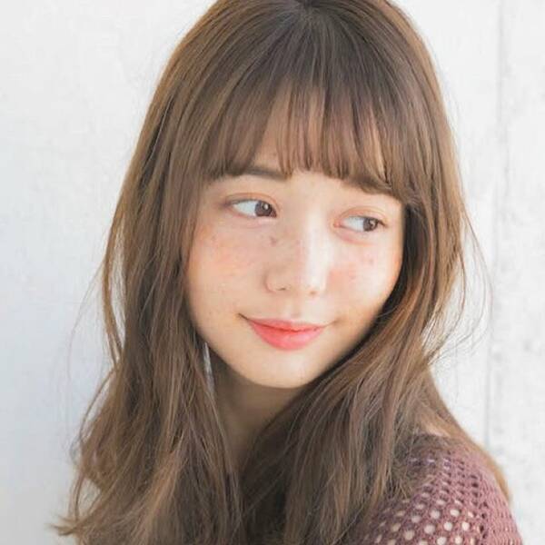 長さを変えないで旬ヘアに ミディアム ロングさんのための 輪郭別 イメチェンのコツ 18年8月29日 エキサイトニュース