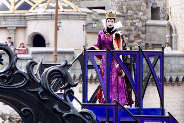 ディズニーシー ハロウィン ヴィランズワールド バスタオル アースラ ミッキー ふるさと割