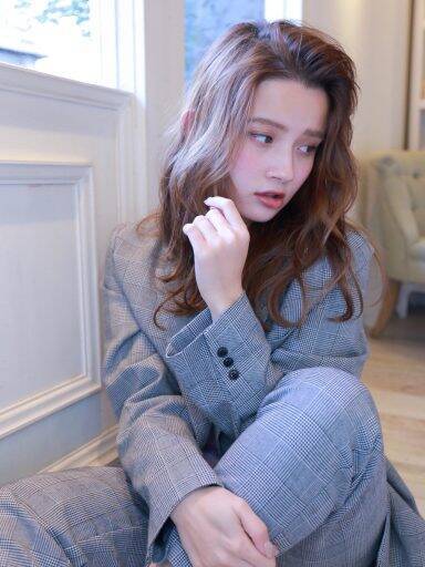 冬コーデと相性 一手間で大人可愛くなれる セミロング ロングヘア の簡単ヘアアレンジ集 18年12月24日 エキサイトニュース 冬コーデと相性 一手間で大人可愛くなれる セミロング ロングヘア の簡単ヘアアレンジ集 18年12月24日 エキサイトニュース
